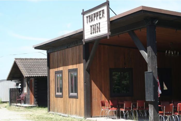 Rai Reiten Dasing, Camping mit Blick auf die Pferdekoppel